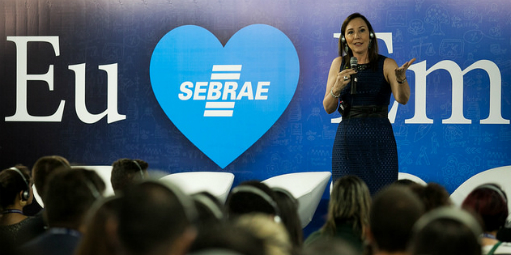 Sim, é possível desenvolver a criatividade. Ela ensina o que fazer