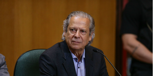 Polícia Federal indicia Dirceu e mais 13 na Operação Pixuleco