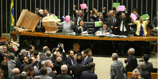 Moody’s: escândalos de corrupção prejudicam agenda de reformas 