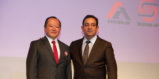 “Temos a obrigação de ajudar a passar o Brasil a limpo”