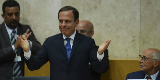 Doria, empossado, promete diálogo com a oposição