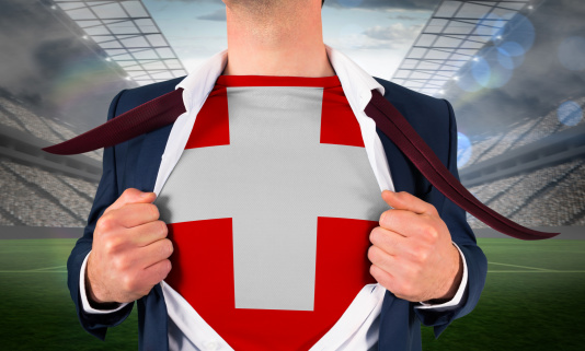 Em debate, renda mínima de US$ 2,5 mil para todos. Na Suíça...