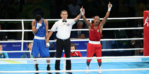 Boxeador Robson Conceição faz história e conquista o ouro