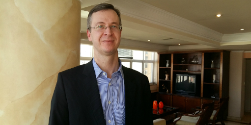 "Há muito dinheiro para vir ao Brasil"