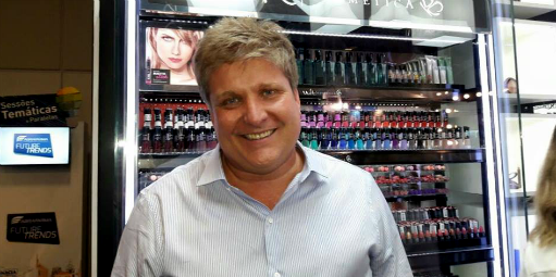  Como ele enfrentou gigantes da beleza nas farmácias