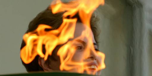 Vaquinha para pagar viagens de Dilma supera R$ 500 mil em 2 dias