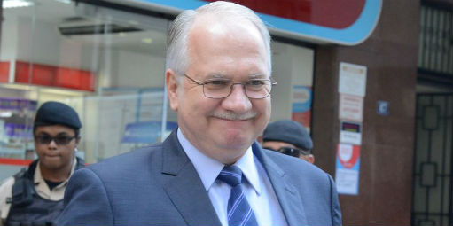 Fachin autoriza abertura de inquérito para investigar Temer