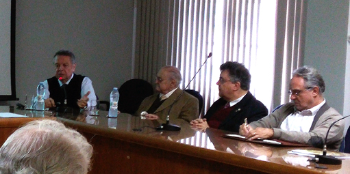 A chance de Temer dar certo é de 60%, prevê Roberto Macedo