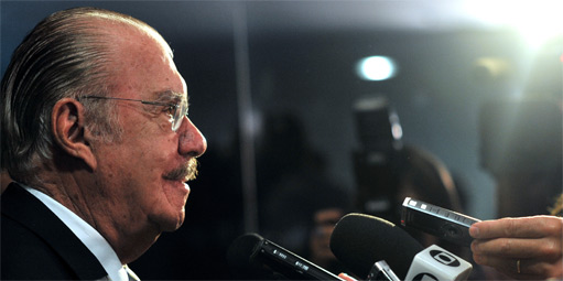 Sarney, Cunha e Renan não serão presos ainda, mas balançam em dificuldades