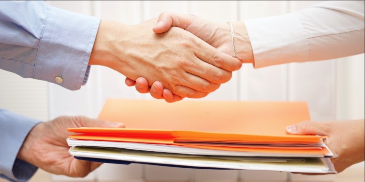 Congresso abre balcão de negócios para aprovar novo rombo fiscal