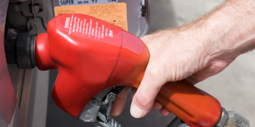 Gasolina sobe em postos de 15 Estados