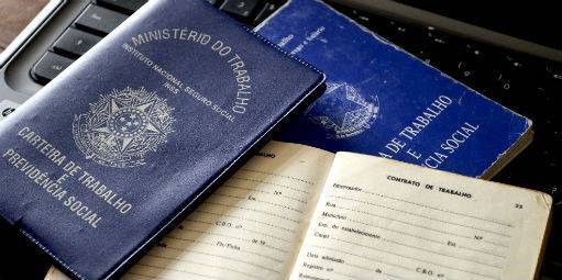 Governo publica MP que flexibiliza regras trabalhistas