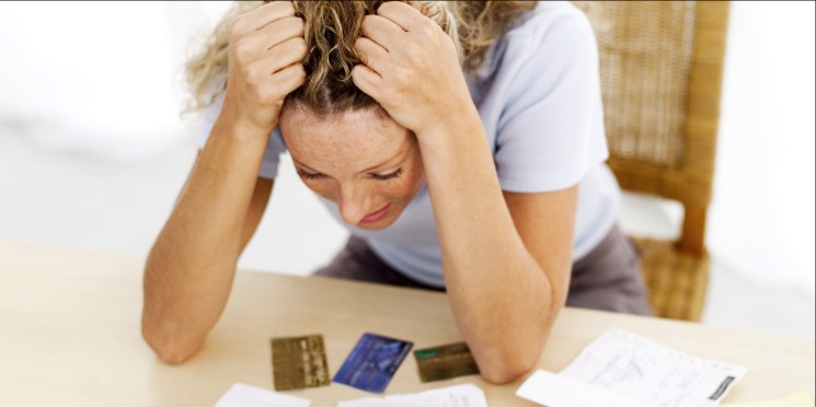 Consumidores não conseguem sair do endividamento, diz Boa Vista