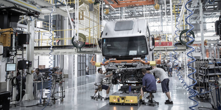 Mercedes prevê alta de 10% para mercado de caminhões no Brasil