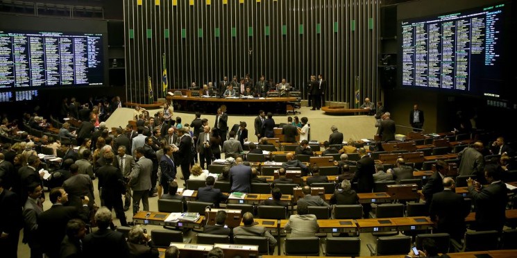 Reforma tributária aguarda o próximo presidente