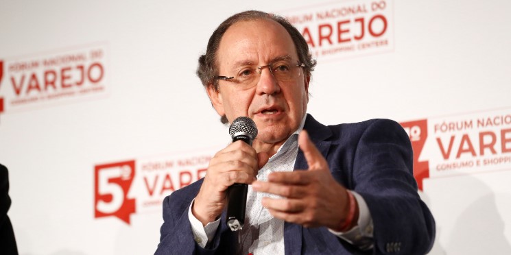  "A visão de que o mercado tudo resolve é ingênua"