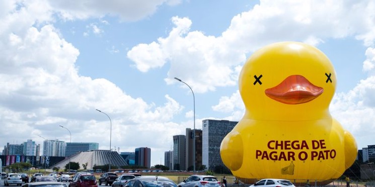 O retorno do pato: Fiesp diz que lutará contra aumento de Pis/Cofins