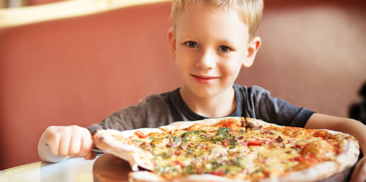 Viagens e restaurantes sobem acima da inflação nas férias 