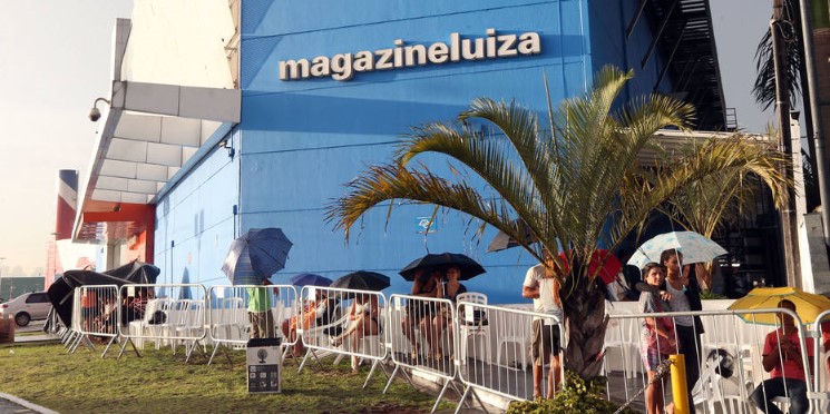 Comércio dá início às contratações de intermitentes