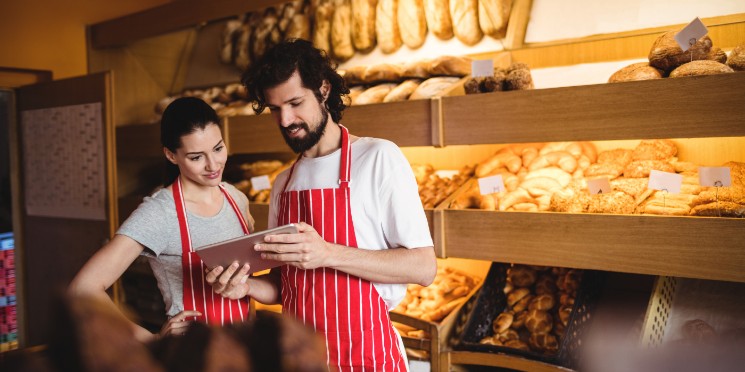 Donos de pequenos negócios voltam a planejar contratações 