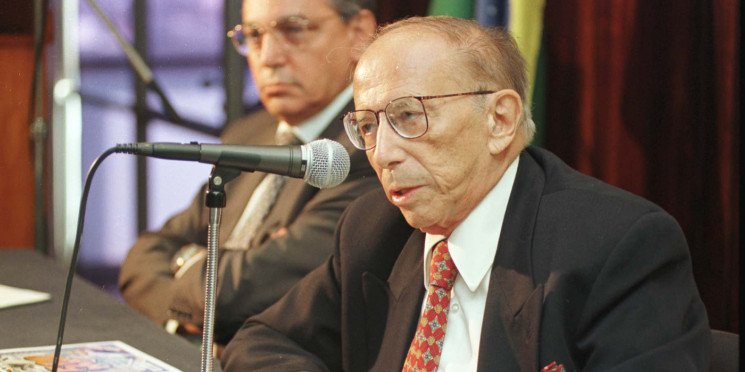 Exceções no deserto de homens e ideias