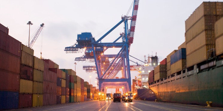 Portos registram movimentação recorde de 1,2 bilhão de ton em 2021