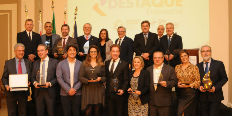 Distrital Mooca premia empresas e instituições da região 