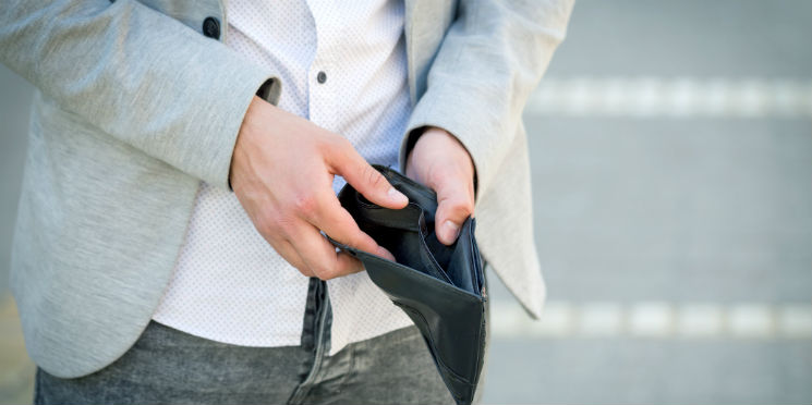 Número de idosos endividados aumenta 9,56% em um ano 