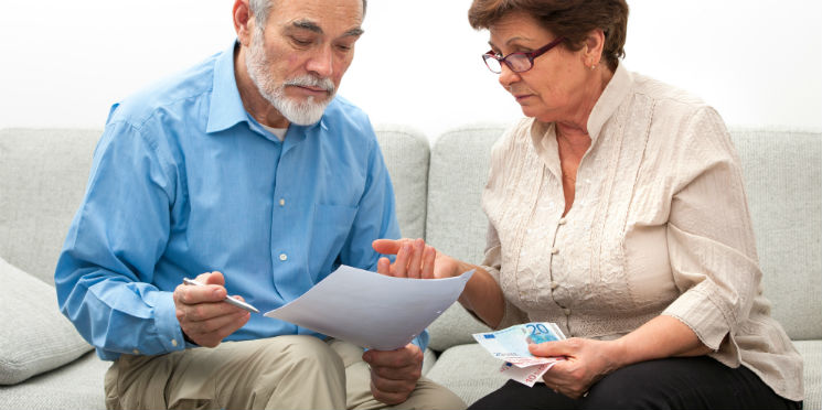 Endividamento do consumidor cai pelo segundo mês consecutivo