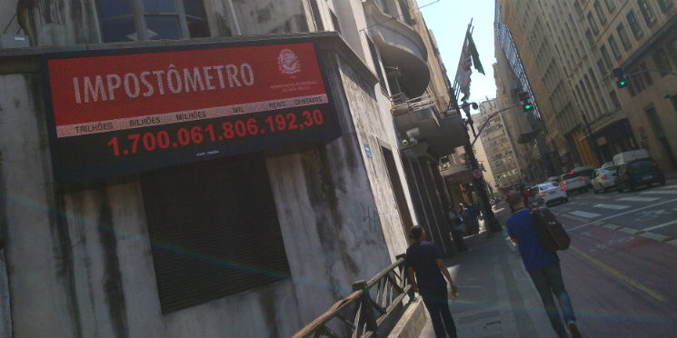 Impostômetro da ACSP chega a R$ 1,7 trilhão nesta terça-feira  