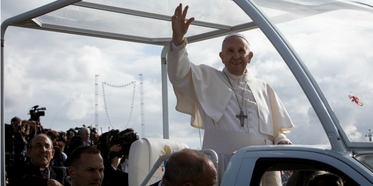 Papa pede a padres pedófilos que se entreguem à justiça