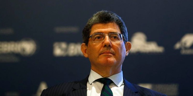 "Demita esse cara ou eu demito você", diz Bolsonaro a Levy