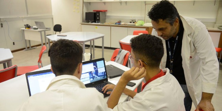 Vagas de estágio e aprendizagem crescem 6,1% até julho