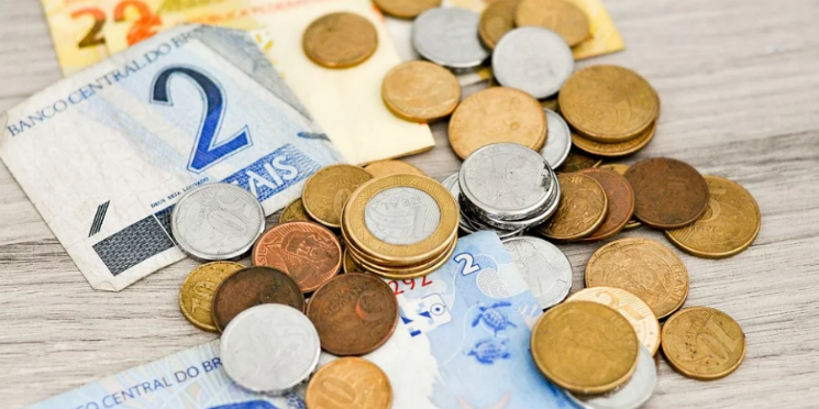 Mercado financeiro eleva estimativa de inflação para 4,21%