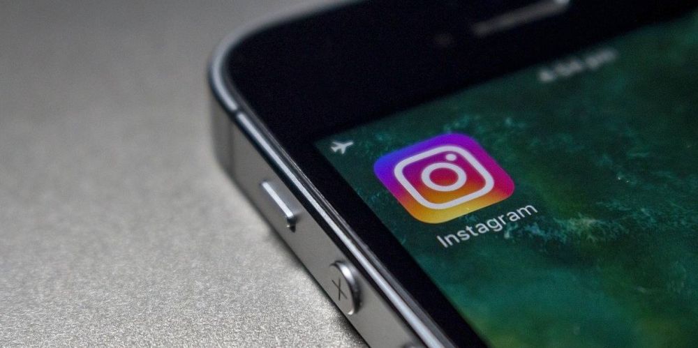 Mais de 80% dos varejistas vendem pelas redes sociais