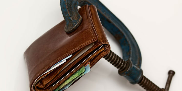 Encurralando o capital