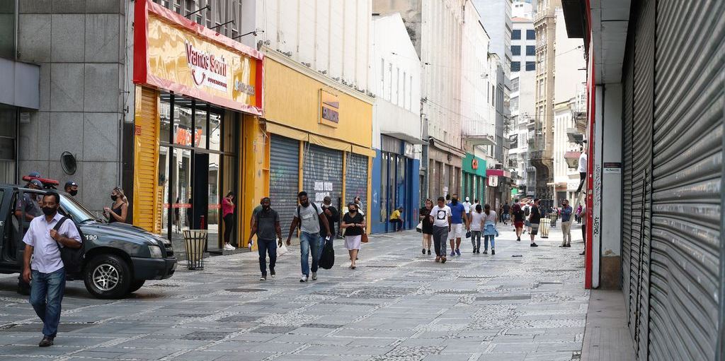 Megaferiado na capital paulista: veja o que abre e o que fecha