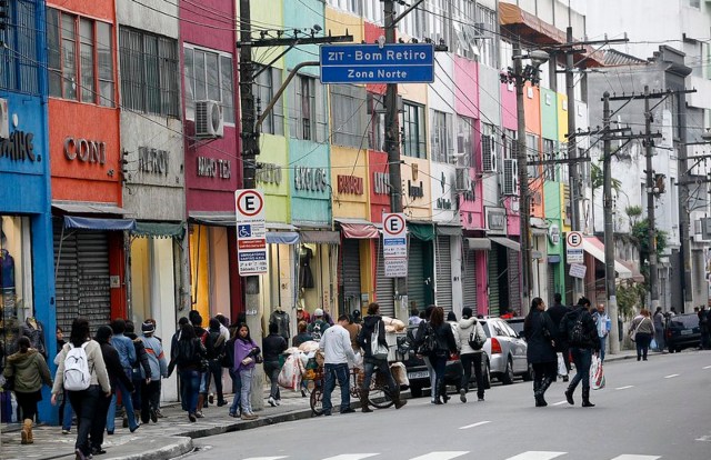 Lojas voltam a ser ocupadas no Bom Retiro e no Brás