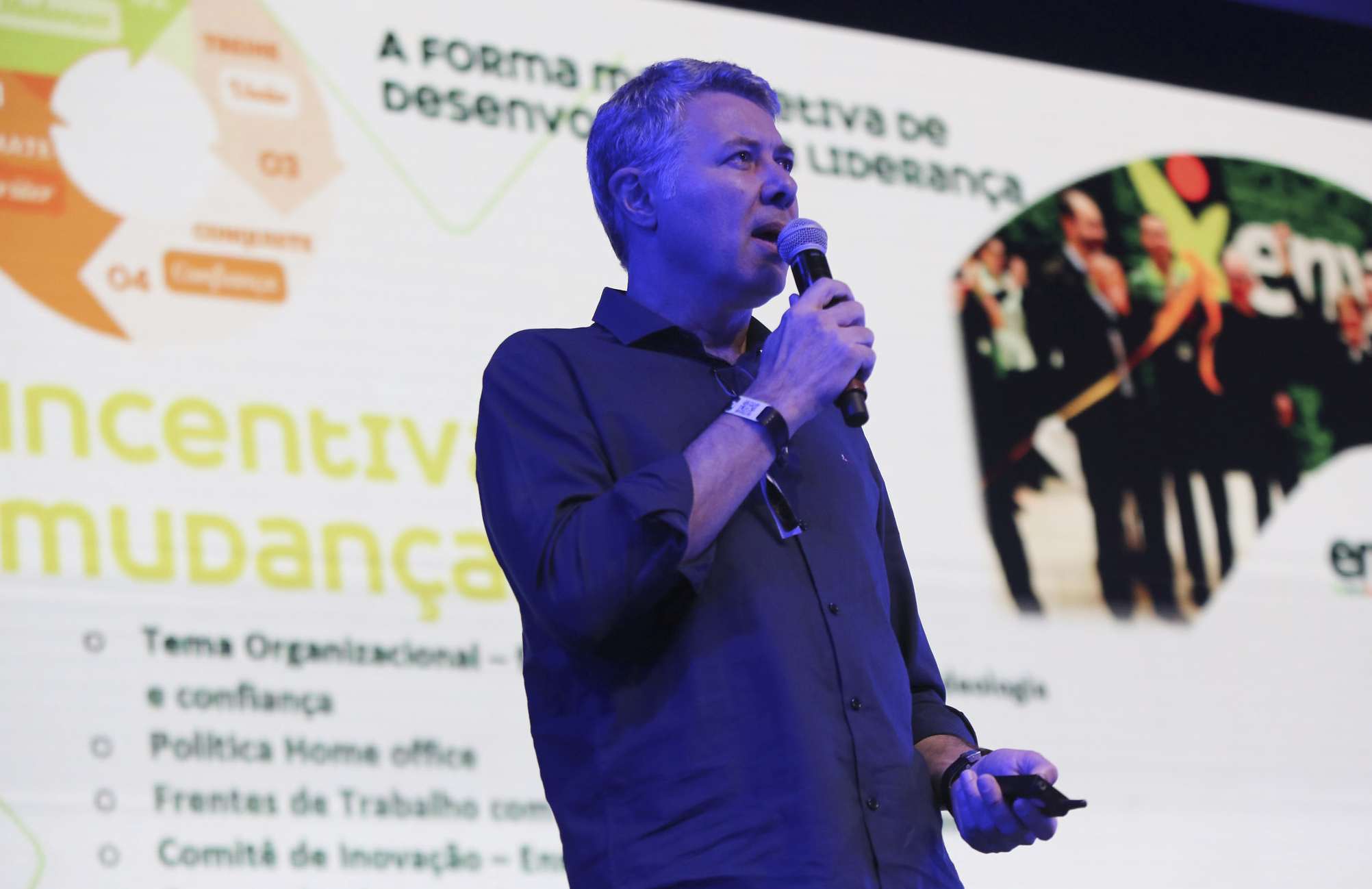 Com lojas repaginadas e aposta em tecnologia, rede Enxuto tenta descolar da concorrência