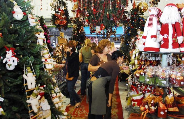 ACSP: 42,8% dos consumidores pretendem fazer compras de Natal