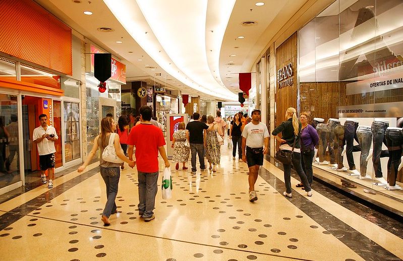 Faturamento dos shoppings cresce 1,2% em 2025, para R$ 200,9 bi, diz Abrasce