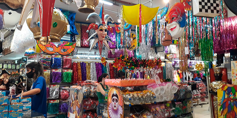 Como o adiamento do Carnaval afeta o comércio