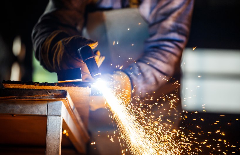 Produção industrial sobe 1,8% em janeiro, informa IBGE