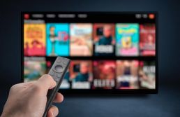 Netflix fecha acordo para comprar Warner Bros., incluindo estúdios e HBO