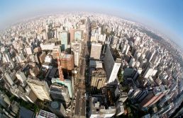 Preços de imóveis avançam 17,14% em 12 meses no país, diz Abecip