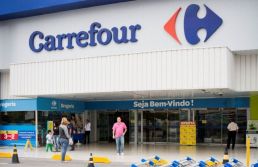 Família Diniz vende fatia no Carrefour da França após 10 anos