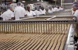 Fim da 6x1: indústria de alimentos pode ter custo extra de R$ 23 bi por ano 