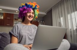 Pesquisa sugere Carnaval positivo para pequenos negócios on-line