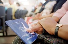 Brasil abre 85 mil empregos formais em abril, o pior resultado desde 2020