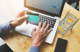 Shein é certificada no Programa Remessa Conforme